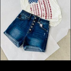 Lyrca high waisted jean shorts